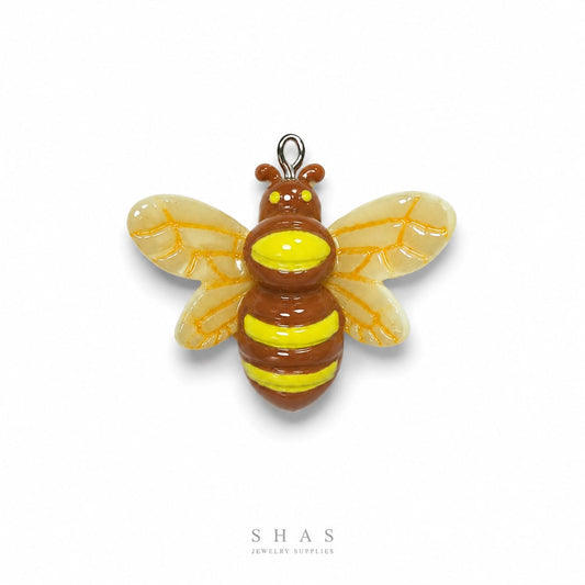 RM04D Honey Bee Resin Charm ( 1 PC )