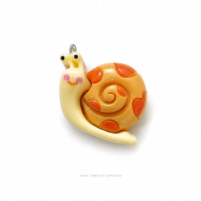 RM03F Snail Resin Charm ( 1 PC )