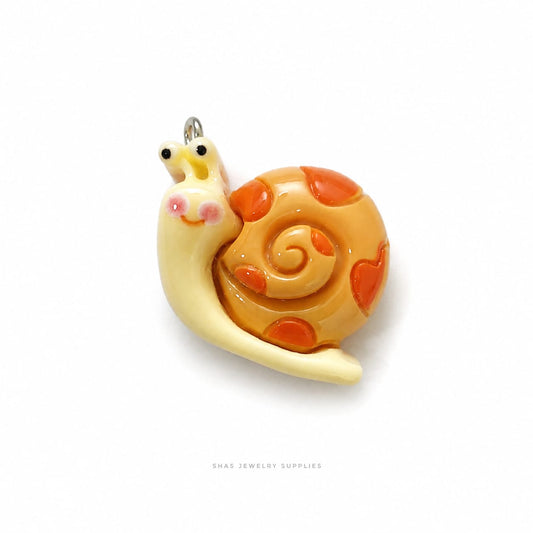 RM03F Snail Resin Charm ( 1 PC )