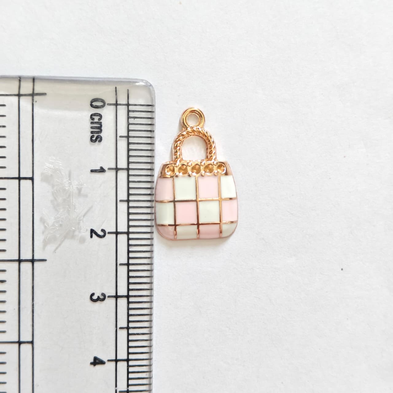 EC01V Beach Picnic Bag Enamel Charm ( 1 pc ) High Quality Shine