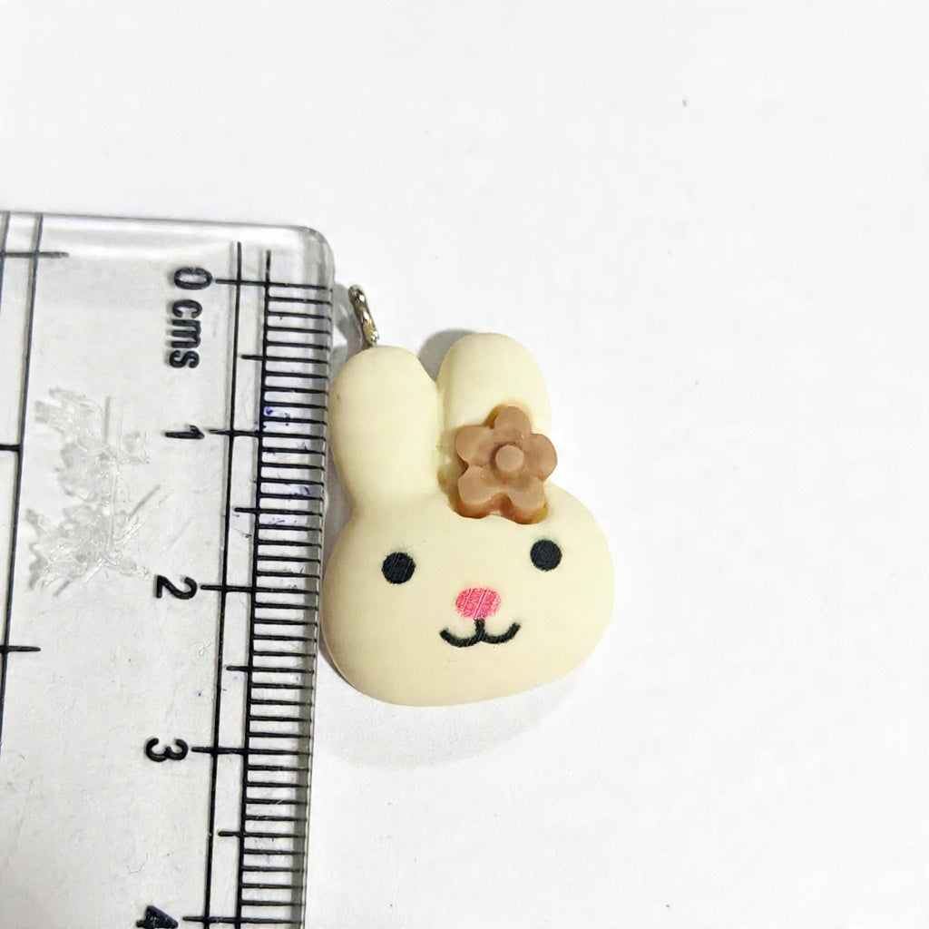 RM02E Bunny Resin Charm ( 1 PC )