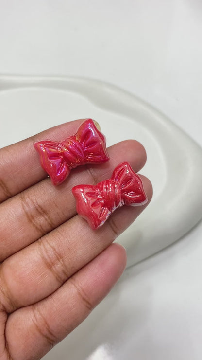 BBB 138 (F) Candy bow shiny irrediscent Acrylic bead (1PC)