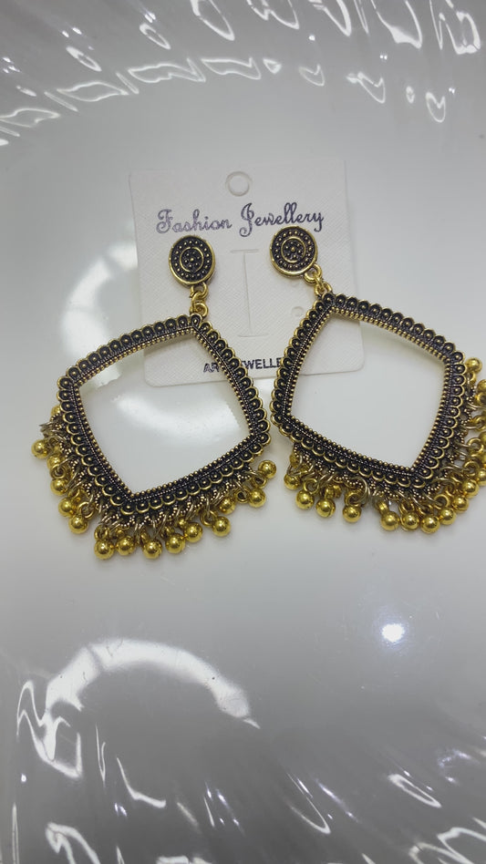 SS 912 - Gold jhumka for resin - per pair
