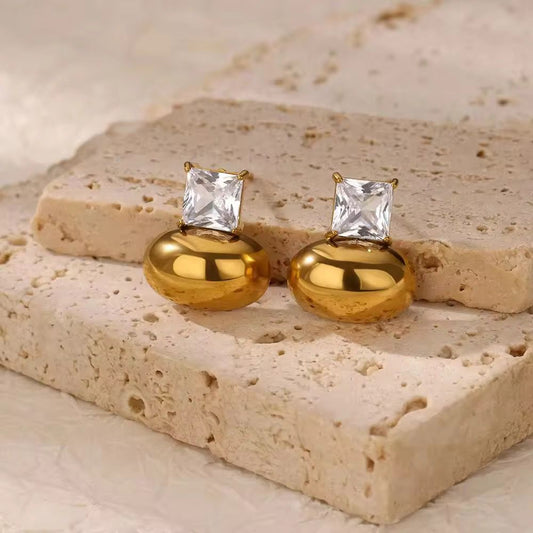 SJ - 693 Zircon Inlay Diamond premium stud Earring 18k Gold PVD plated stainless steel - Anti tarnish