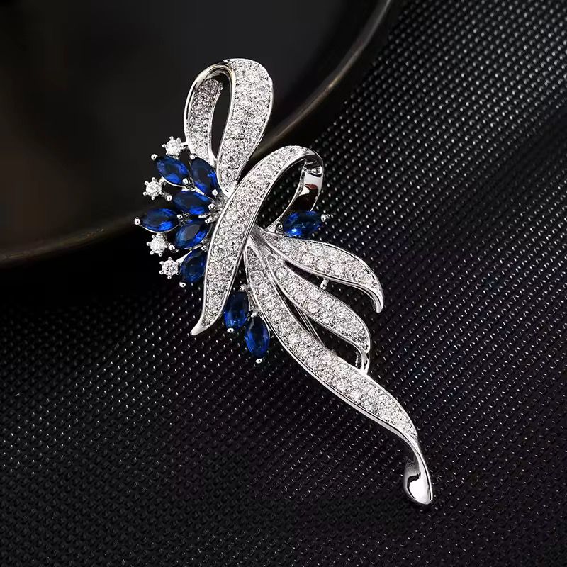 BR 28 ELEGANT CRYSTAL SILVER Zircon Brooch ( 1 PC ) Anti Resistant